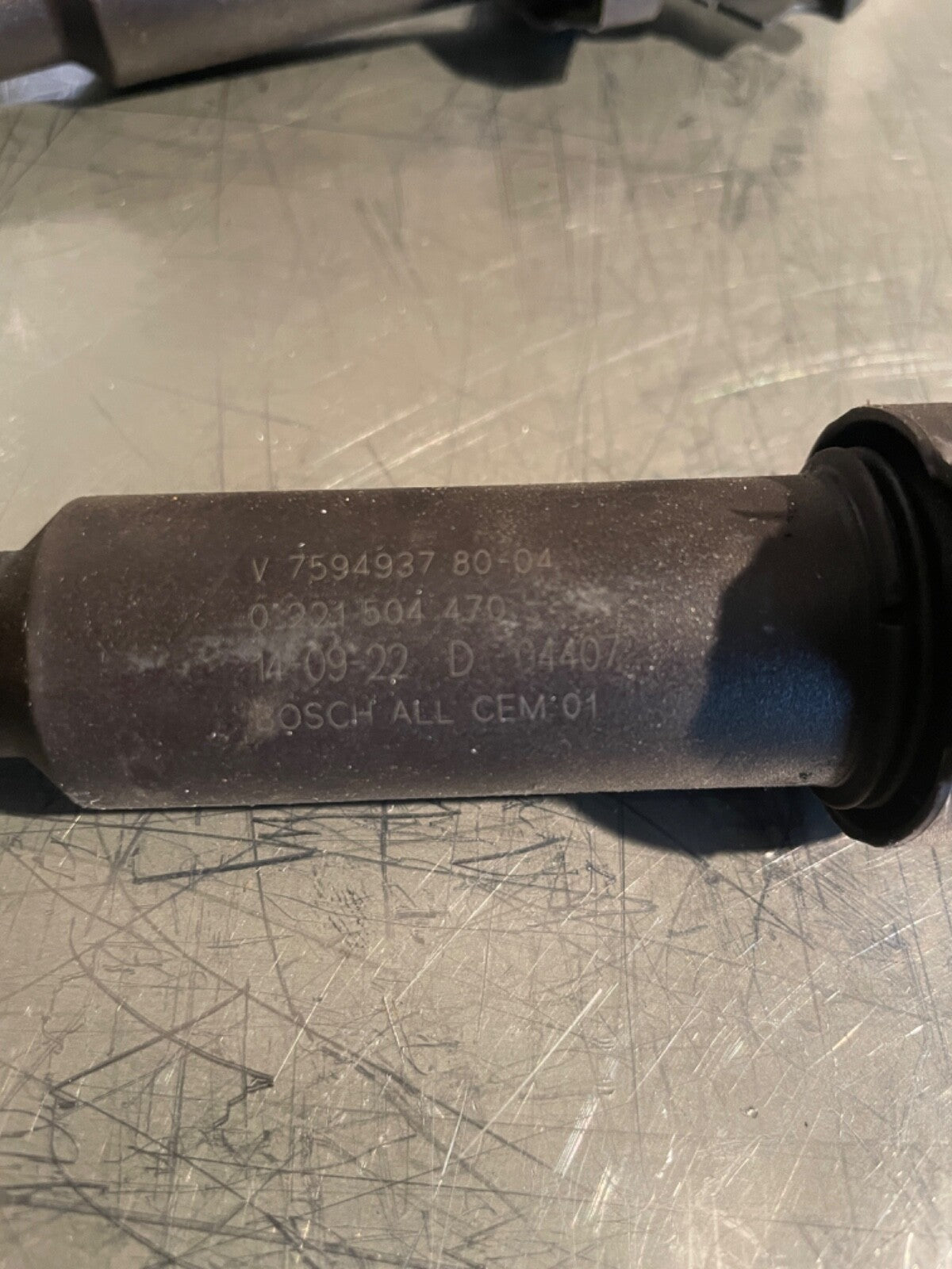 12137594937 - Genuine Used BMW Ignition Coil Pencil Push In Type S54 N14