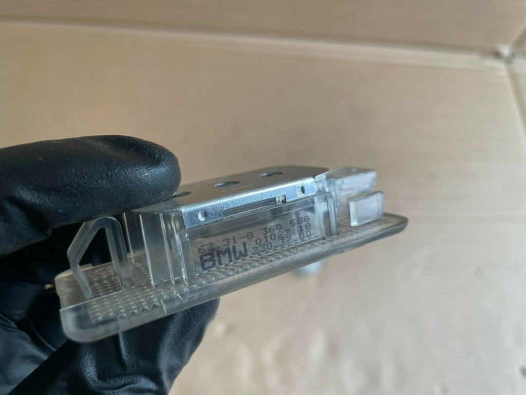 63318360588 - Interior Light BMW E46 E53 E63 E64 E85 E86