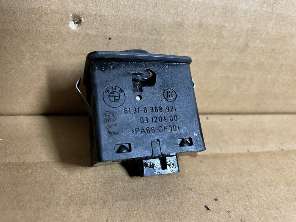 61318368921 61316902174 - BMW Rear Window Switch Sedan/Touring