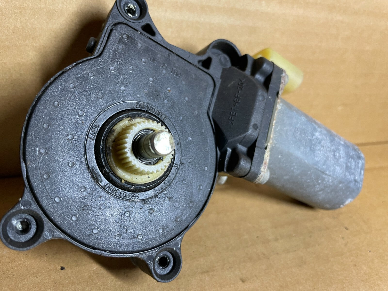 67628362064 - BMW E46 E53 E64 E85 Drivers Window Motor