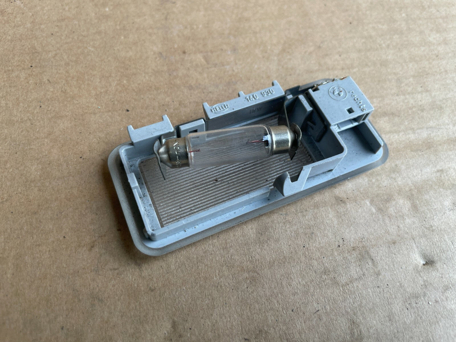 63316961996 - Right Grey Interior Light BMW E46