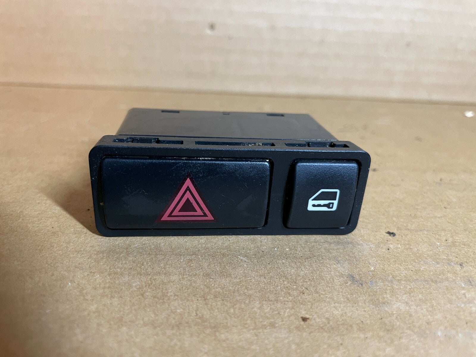 61318368920 - BMW Hazard/Central Locking Switch E46/E53/E85/E86