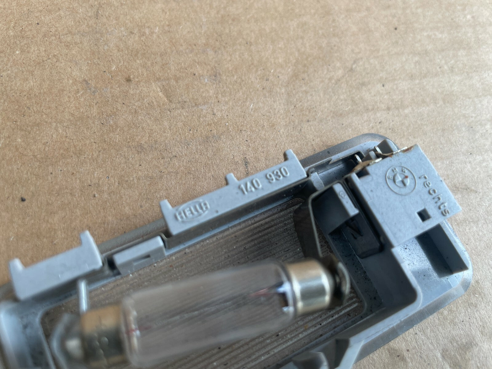 63316961996 - Right Grey Interior Light BMW E46