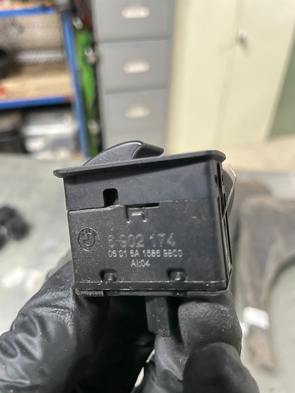 61318368921 61316902174 - BMW Rear Window Switch Sedan/Touring