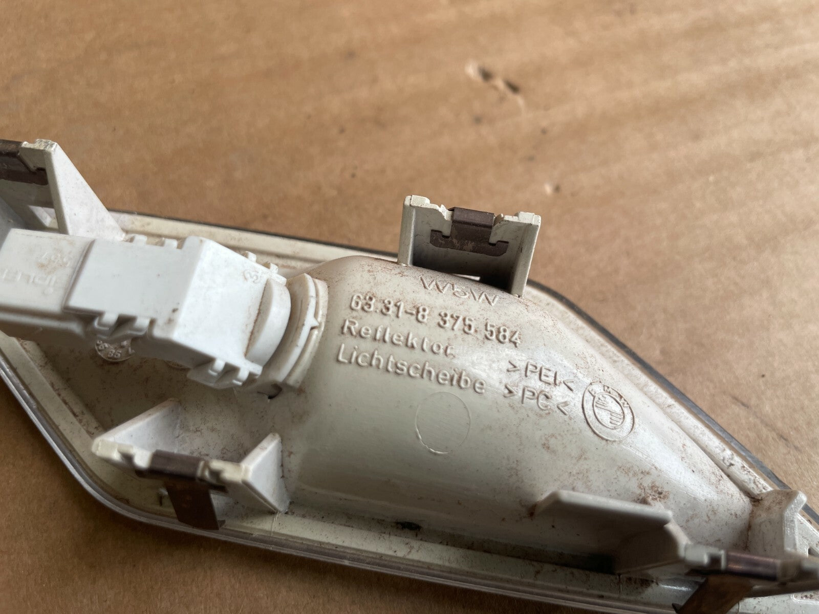 63318375586 - Rear Right Interior Light BMW E46