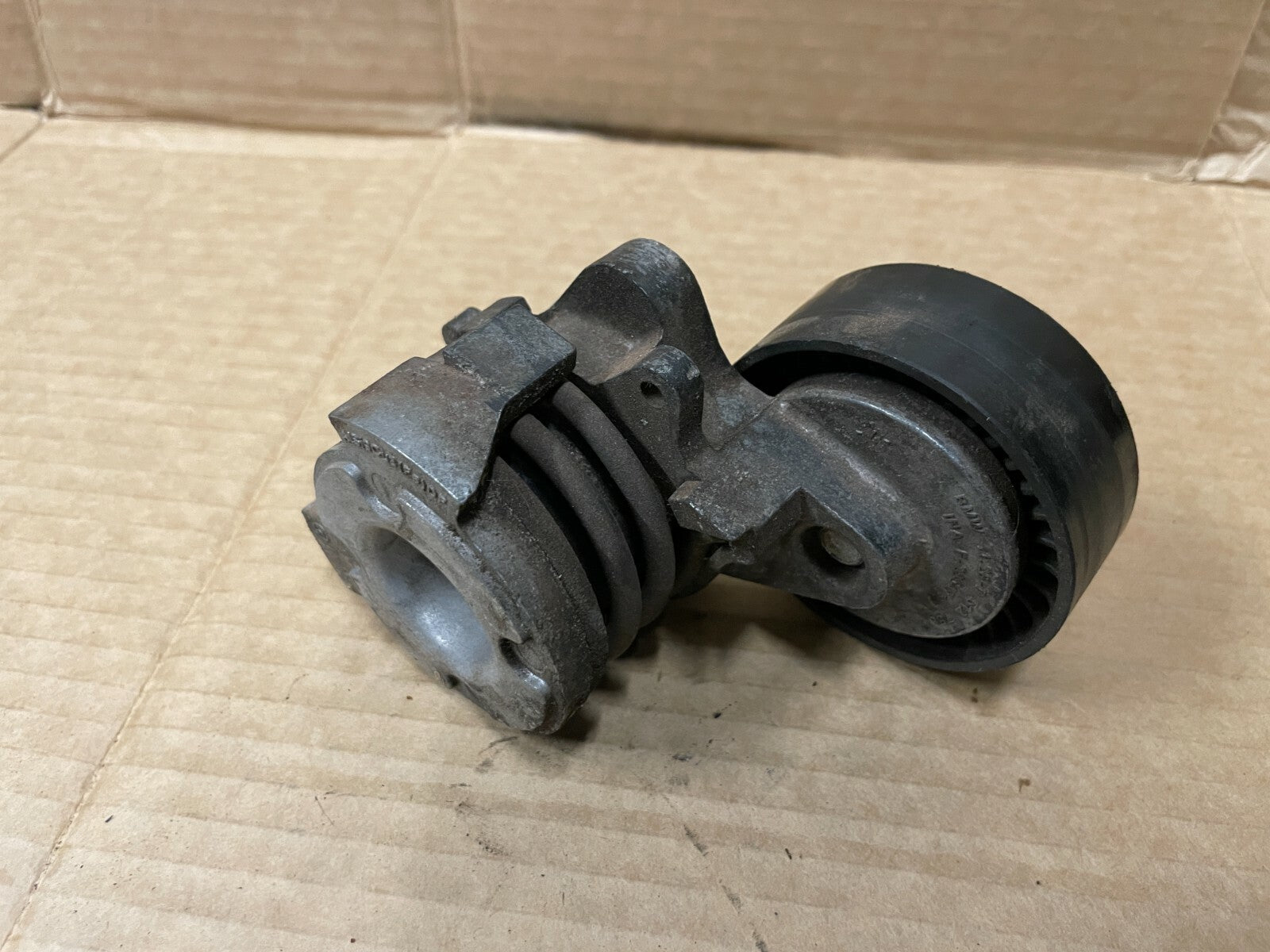 11287512758 - Genuine Used BMW E39 E46 E53 E60 E83 Mechanical A/C Belt Tensioner