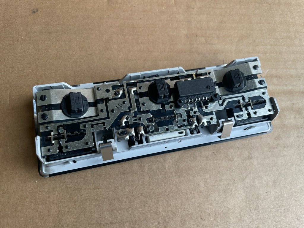 63318364929 - Interior Light BMW E46 E53 E63 E64 E85 E86