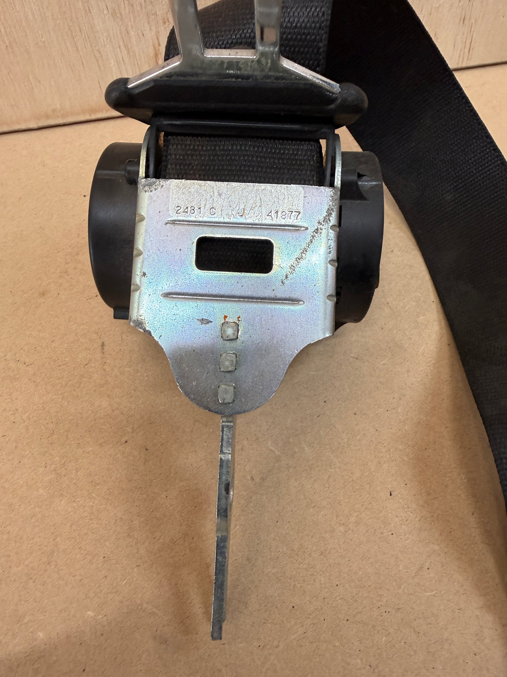 72118202591 / 566244901 - Genuine Used E46 E63 Rear Left/Right Seat Belt
