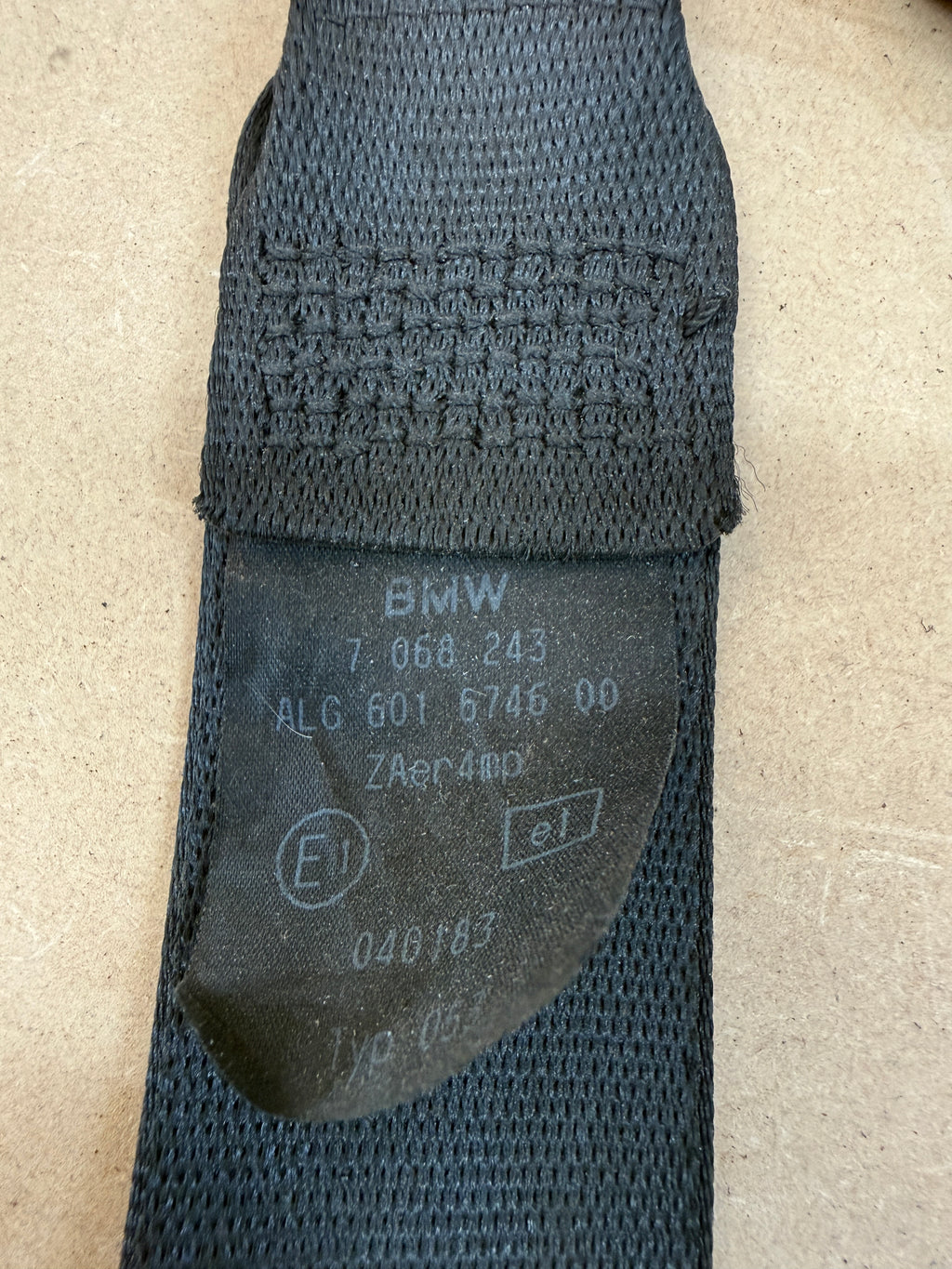 72117068243 / 560493701 - Genuine Used E46 Left/Passenger Front Seat Belt