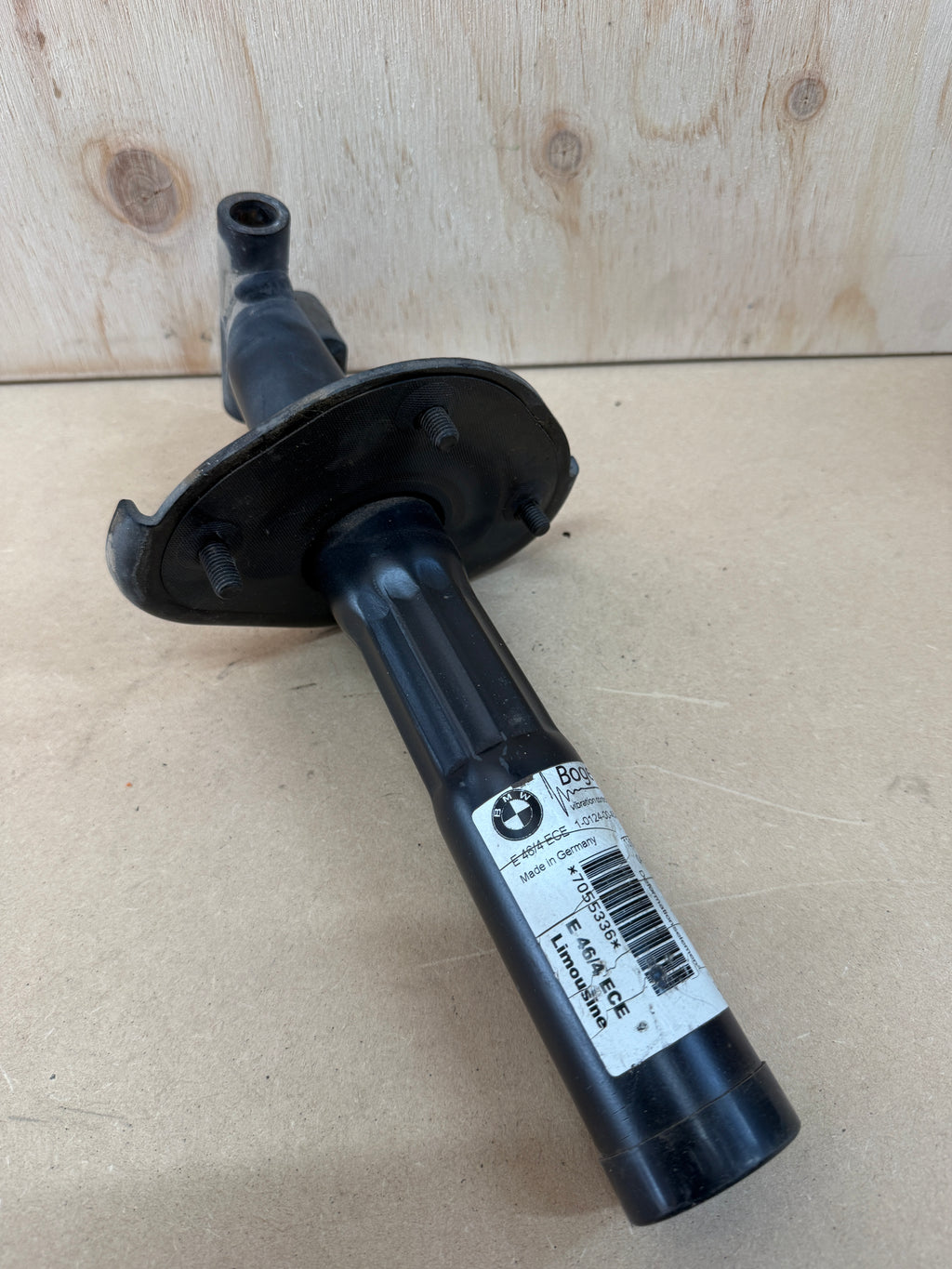 51127055336 - BMW E46 Rear Bumper Shock Absorber Rear Right