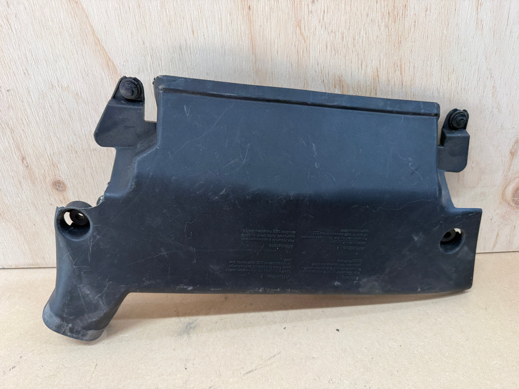 13717502842 - Genuine Used BMW E46 M43 M52 Airbox Air Duct Pipe Infeed
