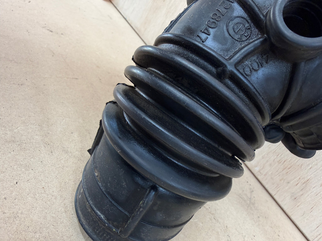 13541285237 - Genuine BMW Used E30 E28 M10 Intake Boot