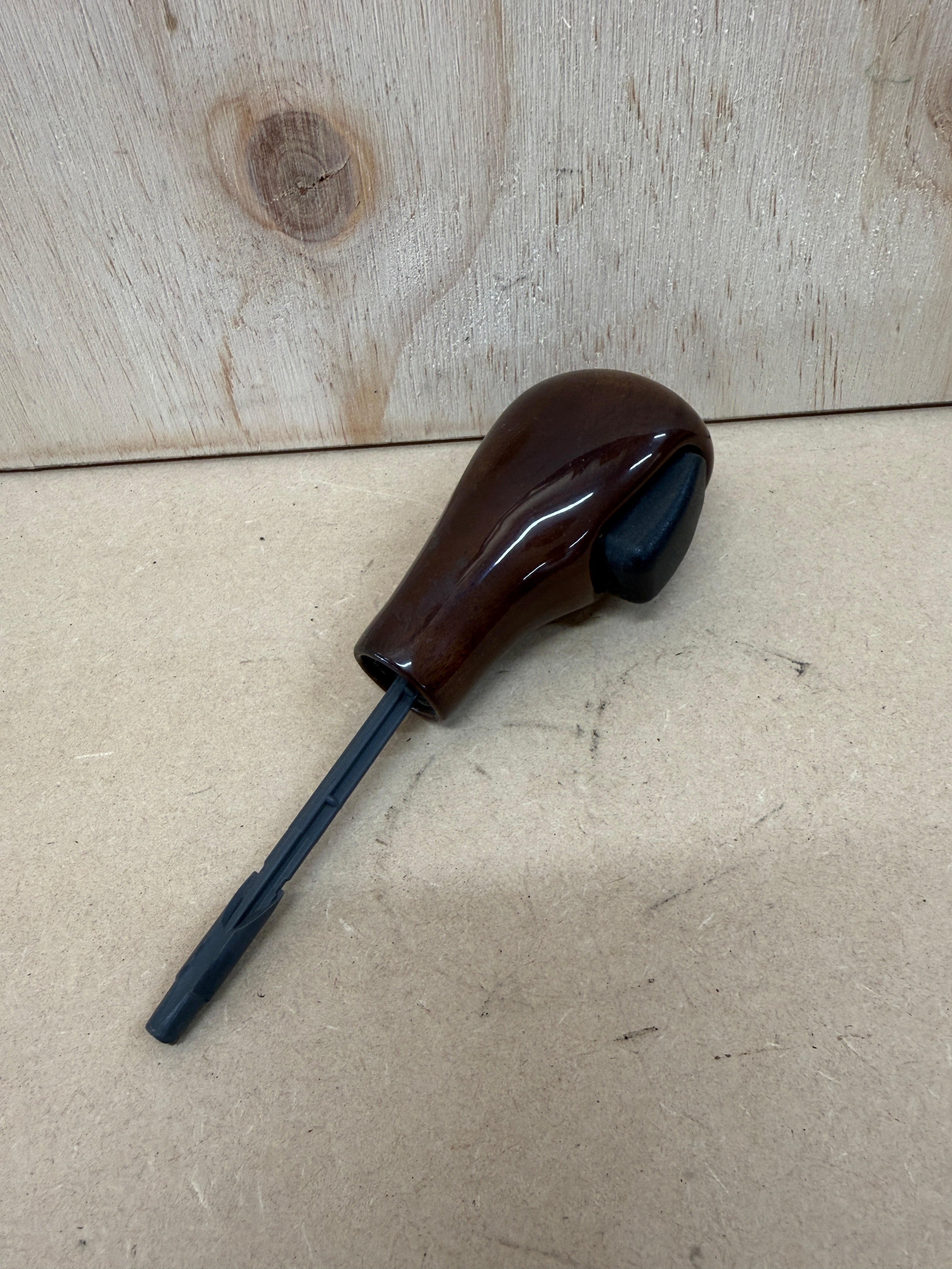 25161423259 - Genuine BMW Used E46 Myrtle Woodgrain Automatic Selector Handle