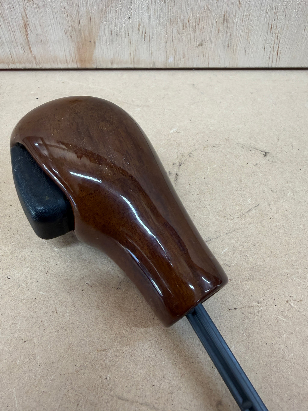 25161423259 - Genuine BMW Used E46 Myrtle Woodgrain Automatic Selector Handle